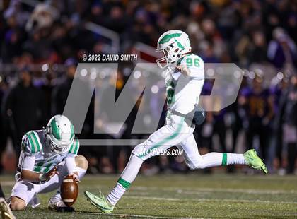 Thumbnail 1 in Smithville vs. Kearney (MSHSAA Class 4 District 8 Championship) photogallery.