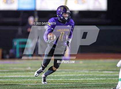 Thumbnail 1 in Smithville vs. Kearney (MSHSAA Class 4 District 8 Championship) photogallery.