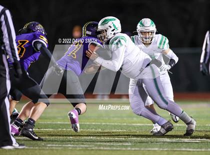 Thumbnail 2 in Smithville vs. Kearney (MSHSAA Class 4 District 8 Championship) photogallery.