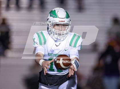 Thumbnail 2 in Smithville vs. Kearney (MSHSAA Class 4 District 8 Championship) photogallery.