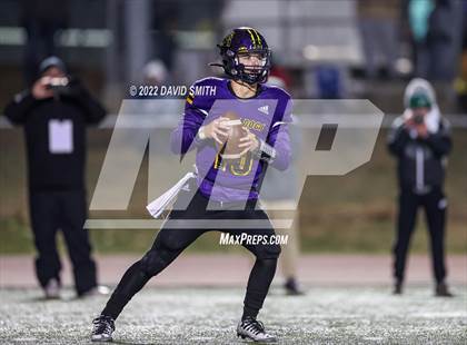 Thumbnail 2 in Smithville vs. Kearney (MSHSAA Class 4 District 8 Championship) photogallery.