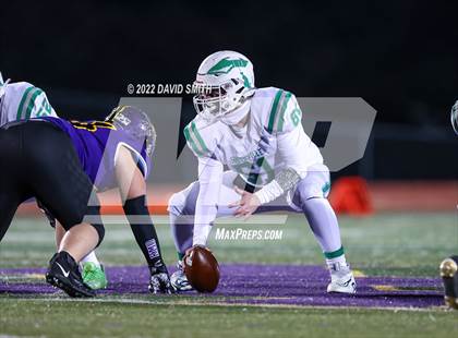 Thumbnail 1 in Smithville vs. Kearney (MSHSAA Class 4 District 8 Championship) photogallery.
