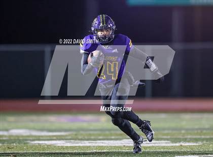 Thumbnail 2 in Smithville vs. Kearney (MSHSAA Class 4 District 8 Championship) photogallery.
