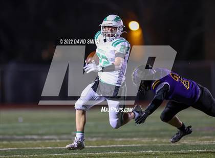 Thumbnail 2 in Smithville vs. Kearney (MSHSAA Class 4 District 8 Championship) photogallery.