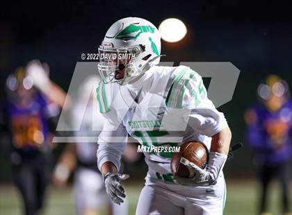 Thumbnail 2 in Smithville vs. Kearney (MSHSAA Class 4 District 8 Championship) photogallery.