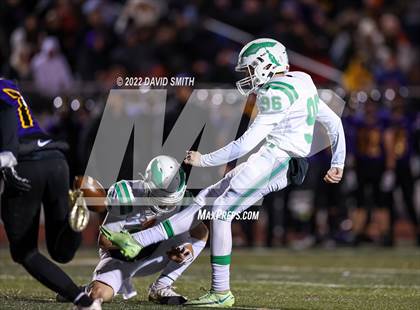 Thumbnail 2 in Smithville vs. Kearney (MSHSAA Class 4 District 8 Championship) photogallery.