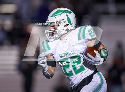 Thumbnail 1 in Smithville vs. Kearney (MSHSAA Class 4 District 8 Championship) photogallery.