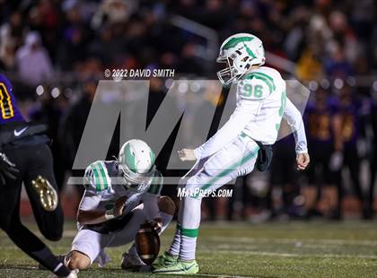 Thumbnail 1 in Smithville vs. Kearney (MSHSAA Class 4 District 8 Championship) photogallery.