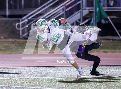 Thumbnail 2 in Smithville vs. Kearney (MSHSAA Class 4 District 8 Championship) photogallery.