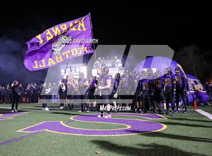 Thumbnail 2 in Smithville vs. Kearney (MSHSAA Class 4 District 8 Championship) photogallery.