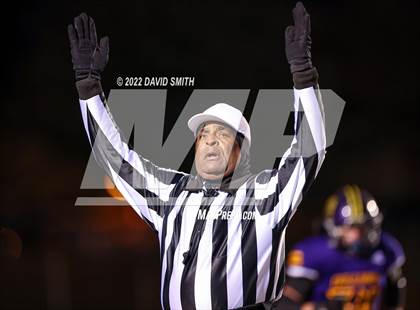 Thumbnail 3 in Smithville vs. Kearney (MSHSAA Class 4 District 8 Championship) photogallery.