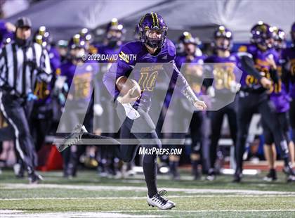Thumbnail 3 in Smithville vs. Kearney (MSHSAA Class 4 District 8 Championship) photogallery.