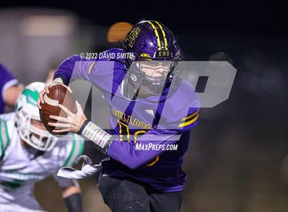 Thumbnail 1 in Smithville vs. Kearney (MSHSAA Class 4 District 8 Championship) photogallery.