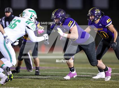 Thumbnail 1 in Smithville vs. Kearney (MSHSAA Class 4 District 8 Championship) photogallery.