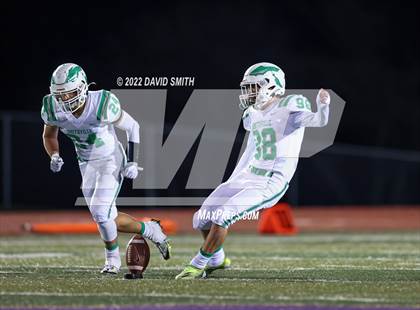 Thumbnail 3 in Smithville vs. Kearney (MSHSAA Class 4 District 8 Championship) photogallery.