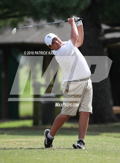 Thumbnail 2 in Arlington County Golf Match  photogallery.