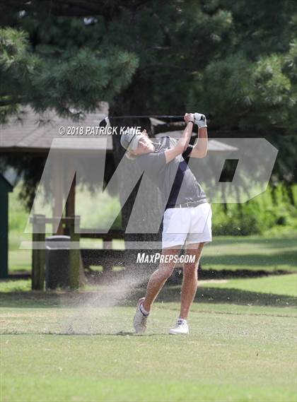 Thumbnail 1 in Arlington County Golf Match  photogallery.