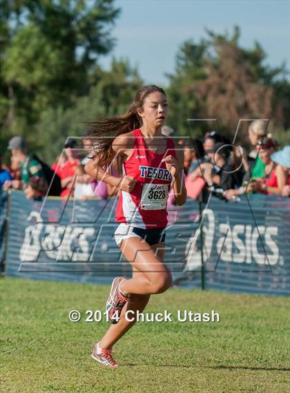 Thumbnail 2 in Clovis Invitational Girls 5K Championship Race photogallery.