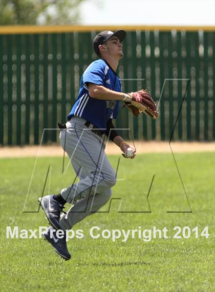 Thumbnail 1 in Perry-Lecompton vs. Baxter Springs (KSHSAA 4A D2 Quarterfinal) photogallery.