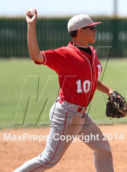 Thumbnail 3 in Perry-Lecompton vs. Baxter Springs (KSHSAA 4A D2 Quarterfinal) photogallery.