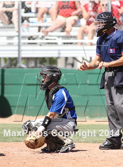 Thumbnail 2 in Perry-Lecompton vs. Baxter Springs (KSHSAA 4A D2 Quarterfinal) photogallery.
