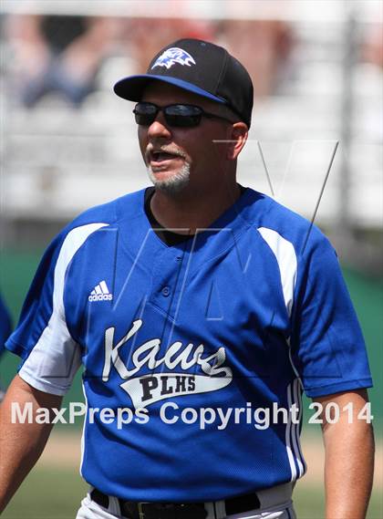 Thumbnail 3 in Perry-Lecompton vs. Baxter Springs (KSHSAA 4A D2 Quarterfinal) photogallery.