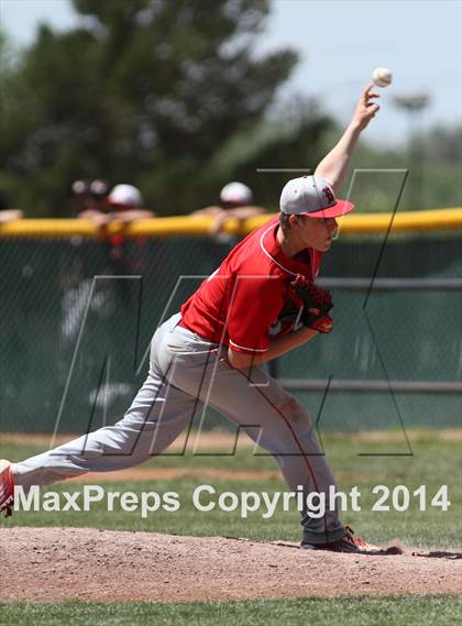 Thumbnail 3 in Perry-Lecompton vs. Baxter Springs (KSHSAA 4A D2 Quarterfinal) photogallery.