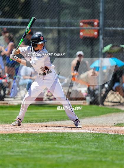 Thumbnail 2 in Lamar vs. University (CHSAA 3A State Final) photogallery.