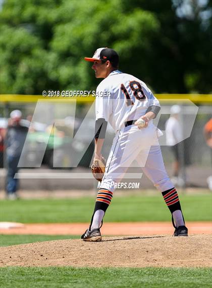 Thumbnail 2 in Lamar vs. University (CHSAA 3A State Final) photogallery.