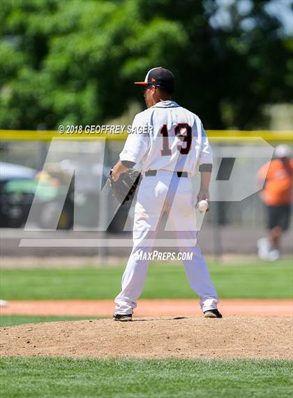 Thumbnail 3 in Lamar vs. University (CHSAA 3A State Final) photogallery.