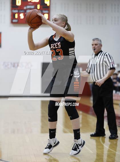 Thumbnail 2 in Amanda-Clearcreek vs Worthington Christian (OHSAA D3 Sectional Final) photogallery.