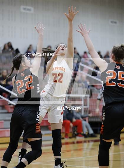 Thumbnail 1 in Amanda-Clearcreek vs Worthington Christian (OHSAA D3 Sectional Final) photogallery.