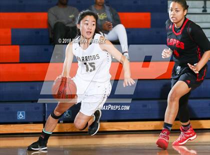 Thumbnail 2 in Antelope vs West photogallery.