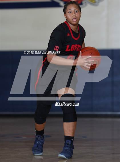 Thumbnail 1 in Antelope vs West photogallery.
