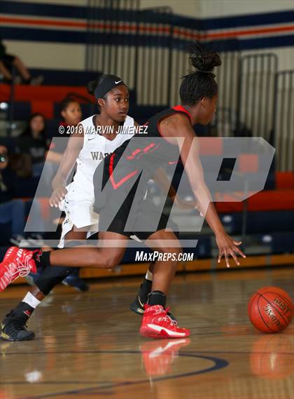 Thumbnail 1 in Antelope vs West photogallery.