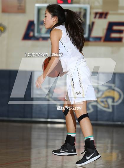 Thumbnail 2 in Antelope vs West photogallery.
