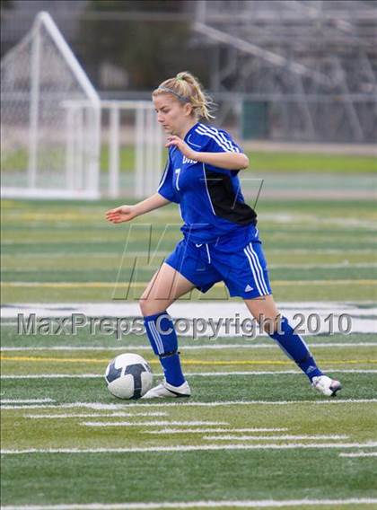 Thumbnail 3 in Christian Brothers vs. Davis (California Classic) photogallery.