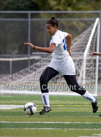 Thumbnail 3 in Christian Brothers vs. Davis (California Classic) photogallery.