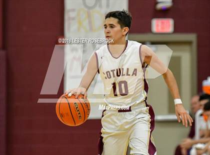 Thumbnail 3 in Falls City @ Cotulla photogallery.