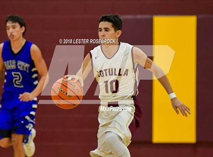 Thumbnail 3 in Falls City @ Cotulla photogallery.
