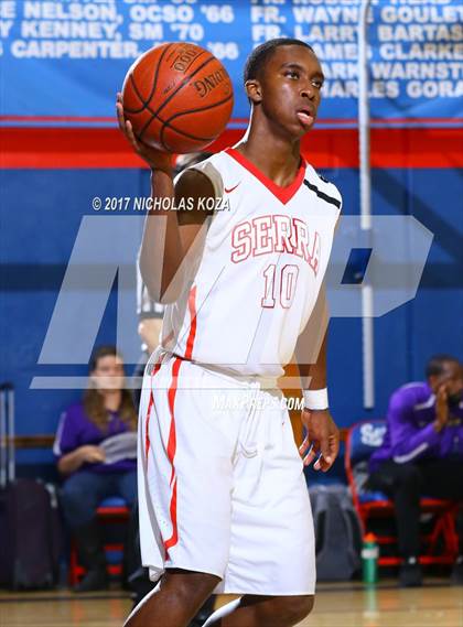Thumbnail 2 in Lynwood vs. Serra (CIF SS Playoffs) photogallery.