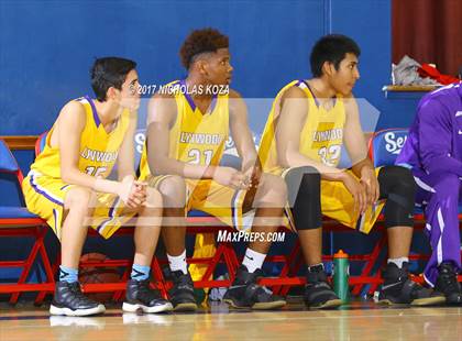 Thumbnail 3 in Lynwood vs. Serra (CIF SS Playoffs) photogallery.
