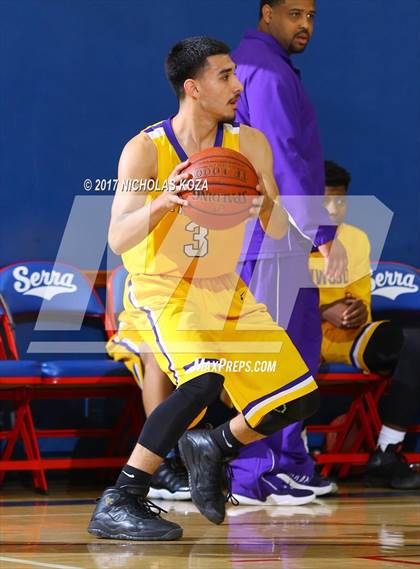 Thumbnail 2 in Lynwood vs. Serra (CIF SS Playoffs) photogallery.