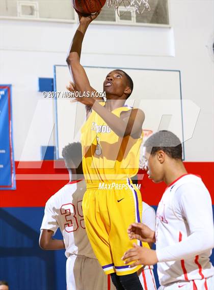Thumbnail 3 in Lynwood vs. Serra (CIF SS Playoffs) photogallery.