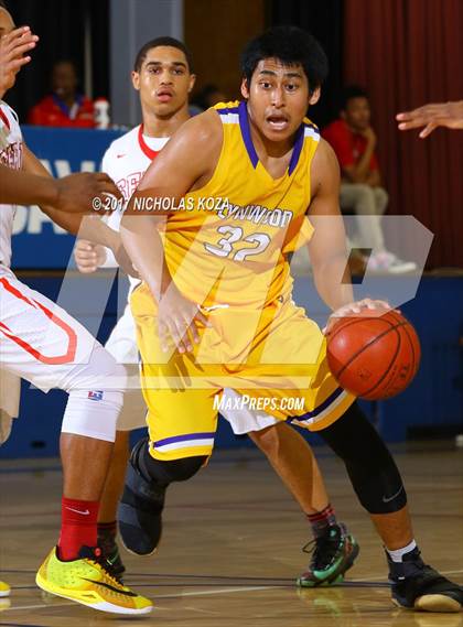 Thumbnail 1 in Lynwood vs. Serra (CIF SS Playoffs) photogallery.