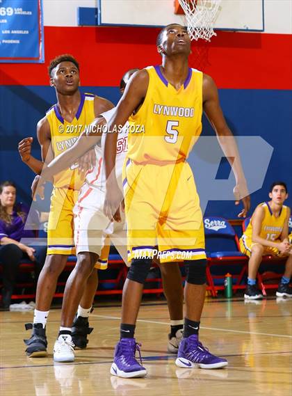 Thumbnail 1 in Lynwood vs. Serra (CIF SS Playoffs) photogallery.