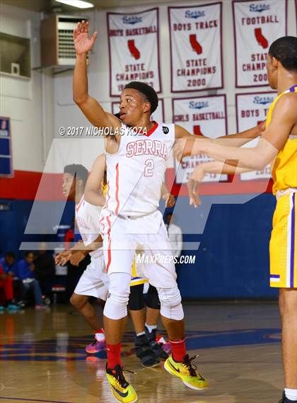 Thumbnail 1 in Lynwood vs. Serra (CIF SS Playoffs) photogallery.