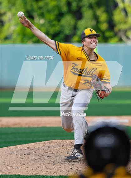 Thumbnail 2 in Foothill vs. Tustin photogallery.