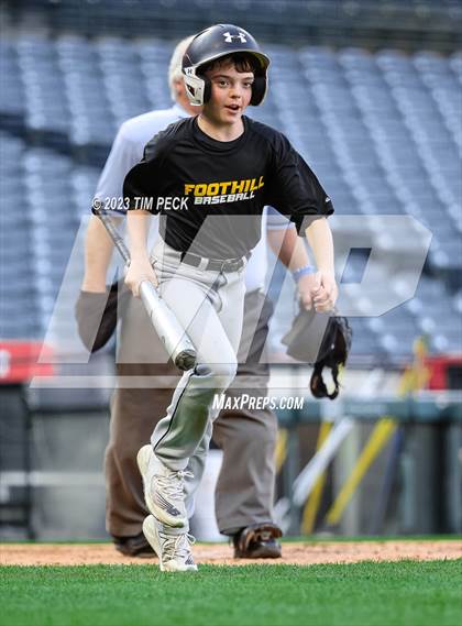 Thumbnail 2 in Foothill vs. Tustin photogallery.