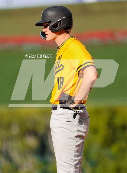 Thumbnail 2 in Foothill vs. Tustin photogallery.